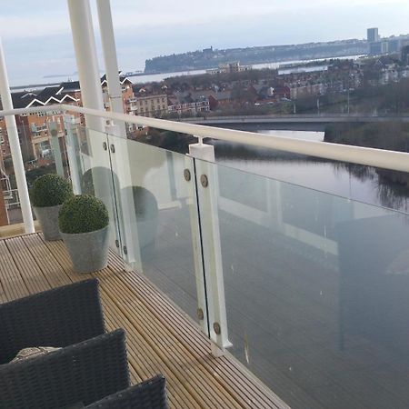 Century Wharf Apartments By Urban Space Cardiff Exteriör bild