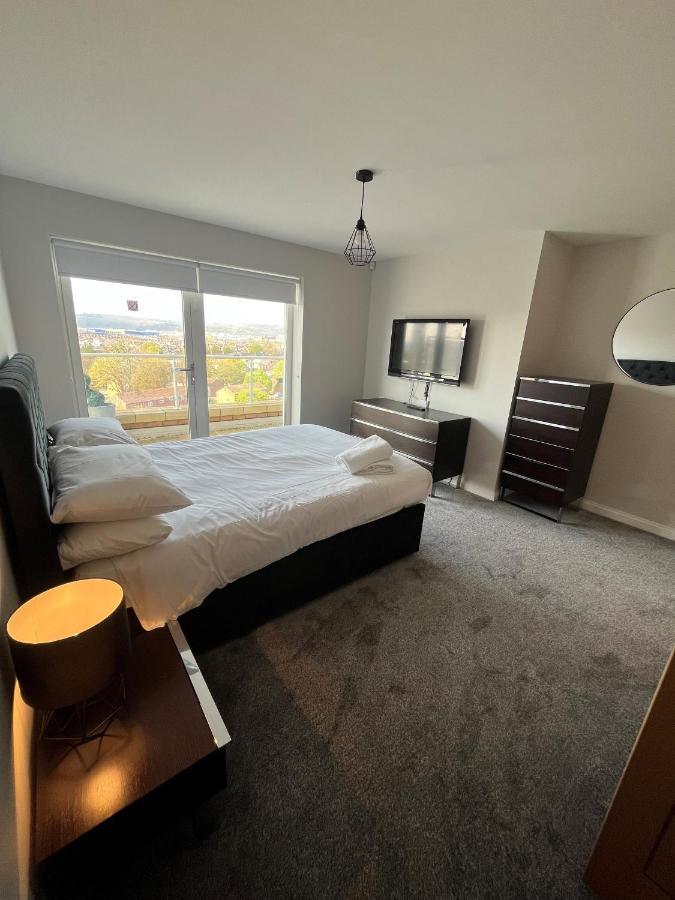 Century Wharf Apartments By Urban Space Cardiff Exteriör bild