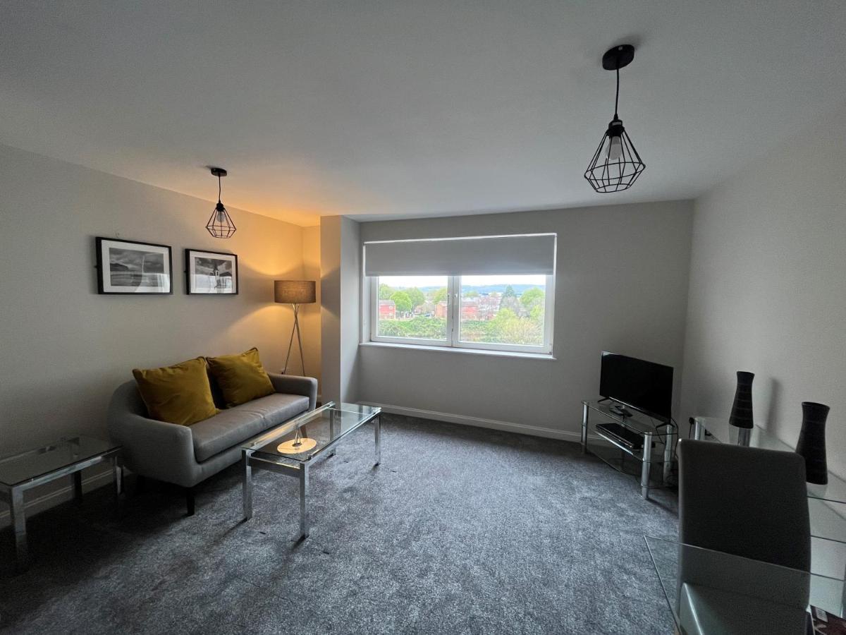 Century Wharf Apartments By Urban Space Cardiff Exteriör bild